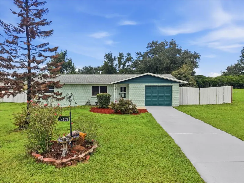 37421 LAYTON RD, Dade City, FL 33525