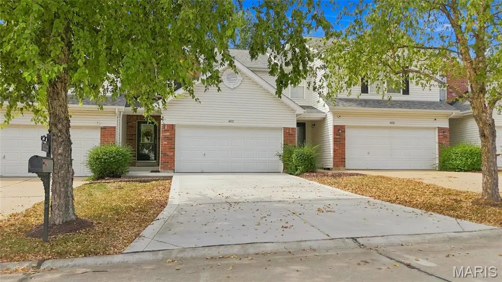480 Flowering Magnolia DR, O'fallon, MO 63366