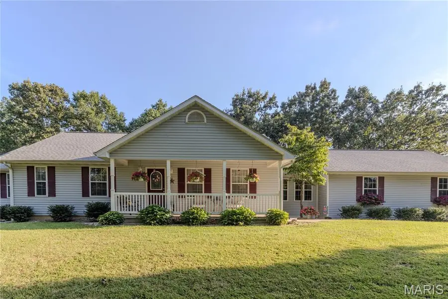 484 Dunham RD, St James, MO 65559