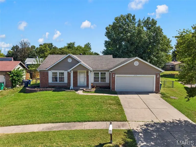 15556 97th AVE, Florissant, MO 63034
