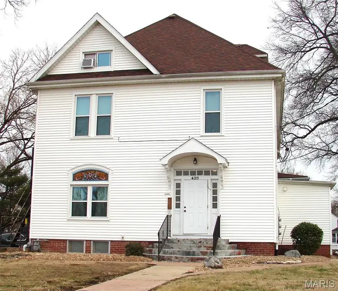 420 E Vandalia ST #B1, Edwardsville, IL 62025