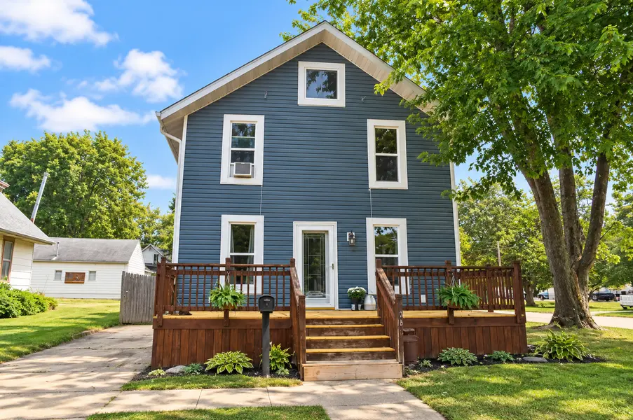 602 14th AVE, Sterling, IL 61081