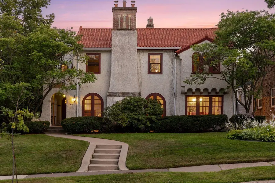 401 W Minnehaha Pkwy, Minneapolis, MN 55419