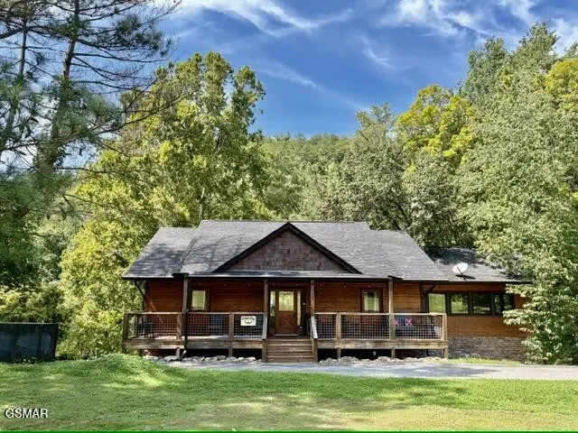 139 Martha McCarter Road, Gatlinburg, TN 37738