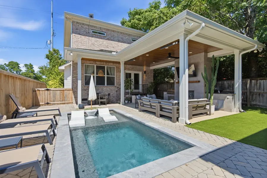 1025 Summit Ave, Nashville, TN 37203