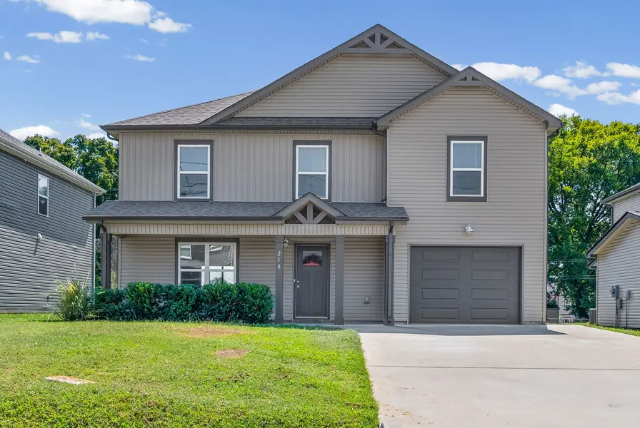 210 King Rd, Clarksville, TN 37042