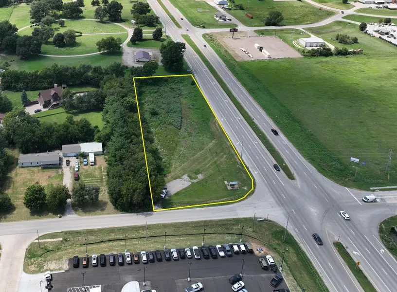 0000 HWY 24, Manhattan, KS 66502