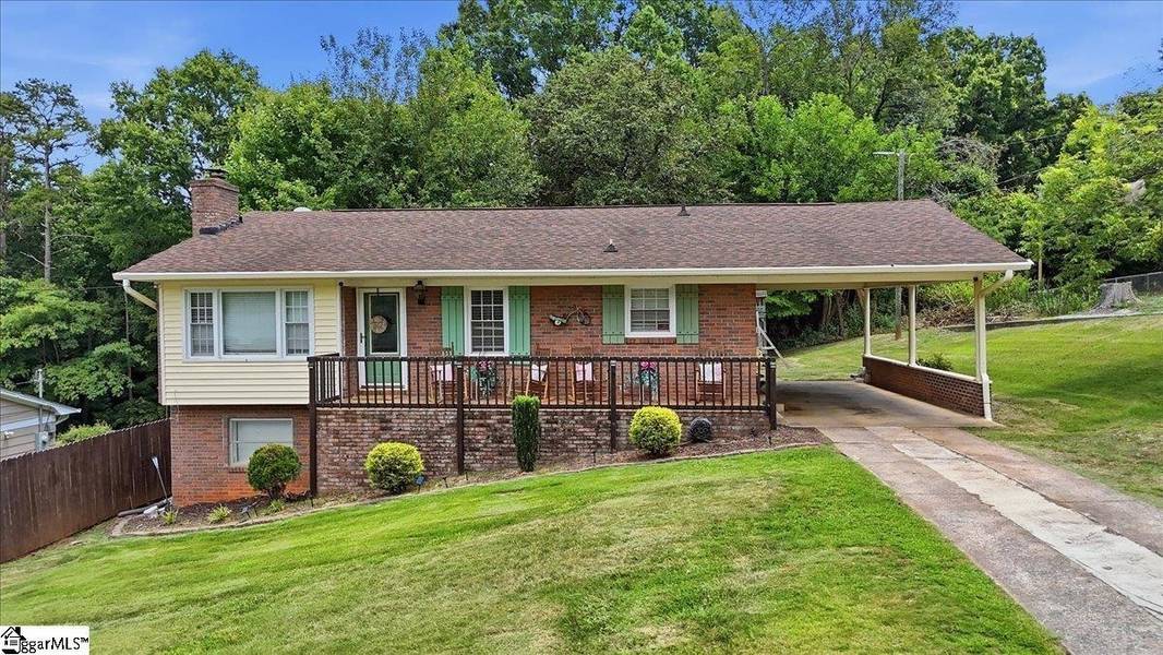 1207 Elmore ST, Gaffney, SC 29340
