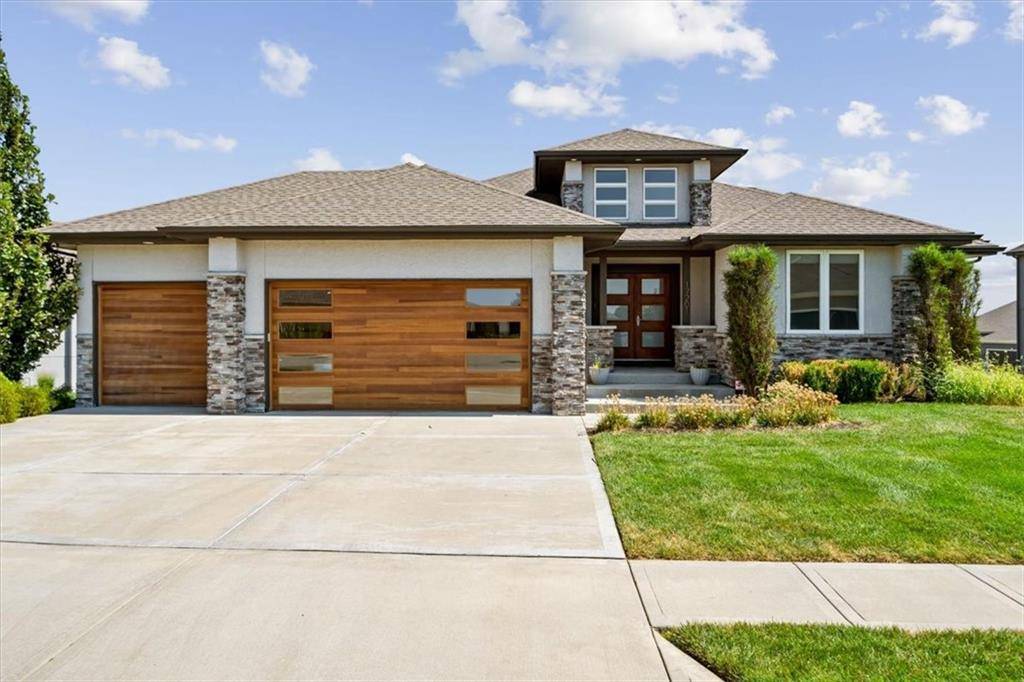 17201 Bradshaw ST, Overland Park, KS 66221