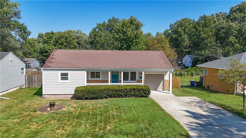 6320 W 82nd ST, Overland Park, KS 66204