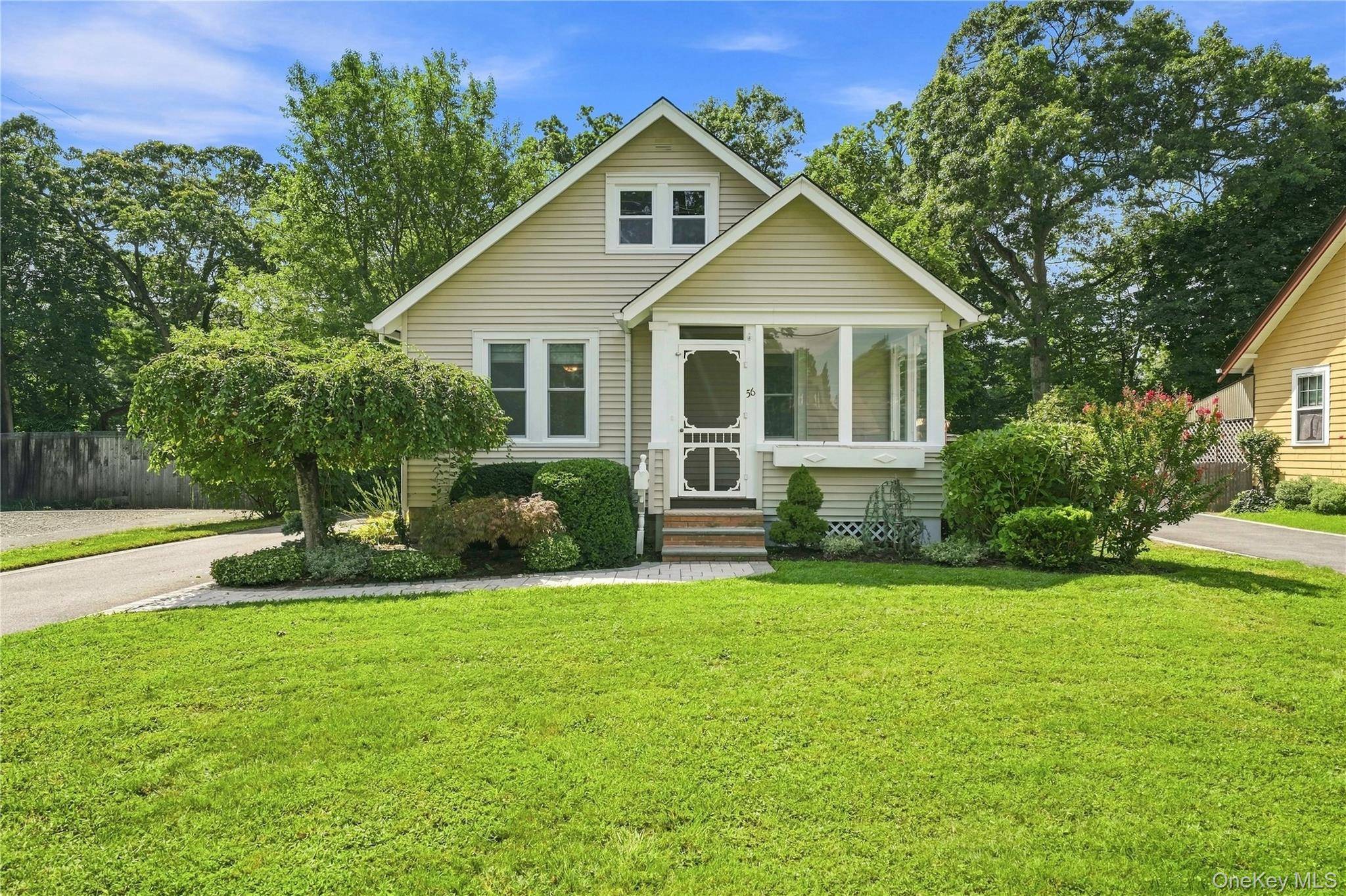 56 Washington AVE, Amityville, NY 11701