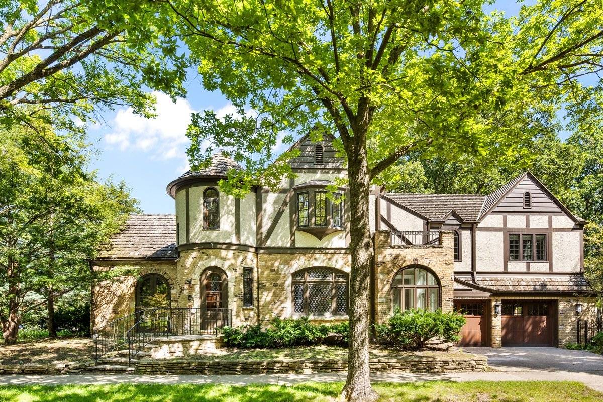2401 Lawndale AVE, Evanston, IL 60201