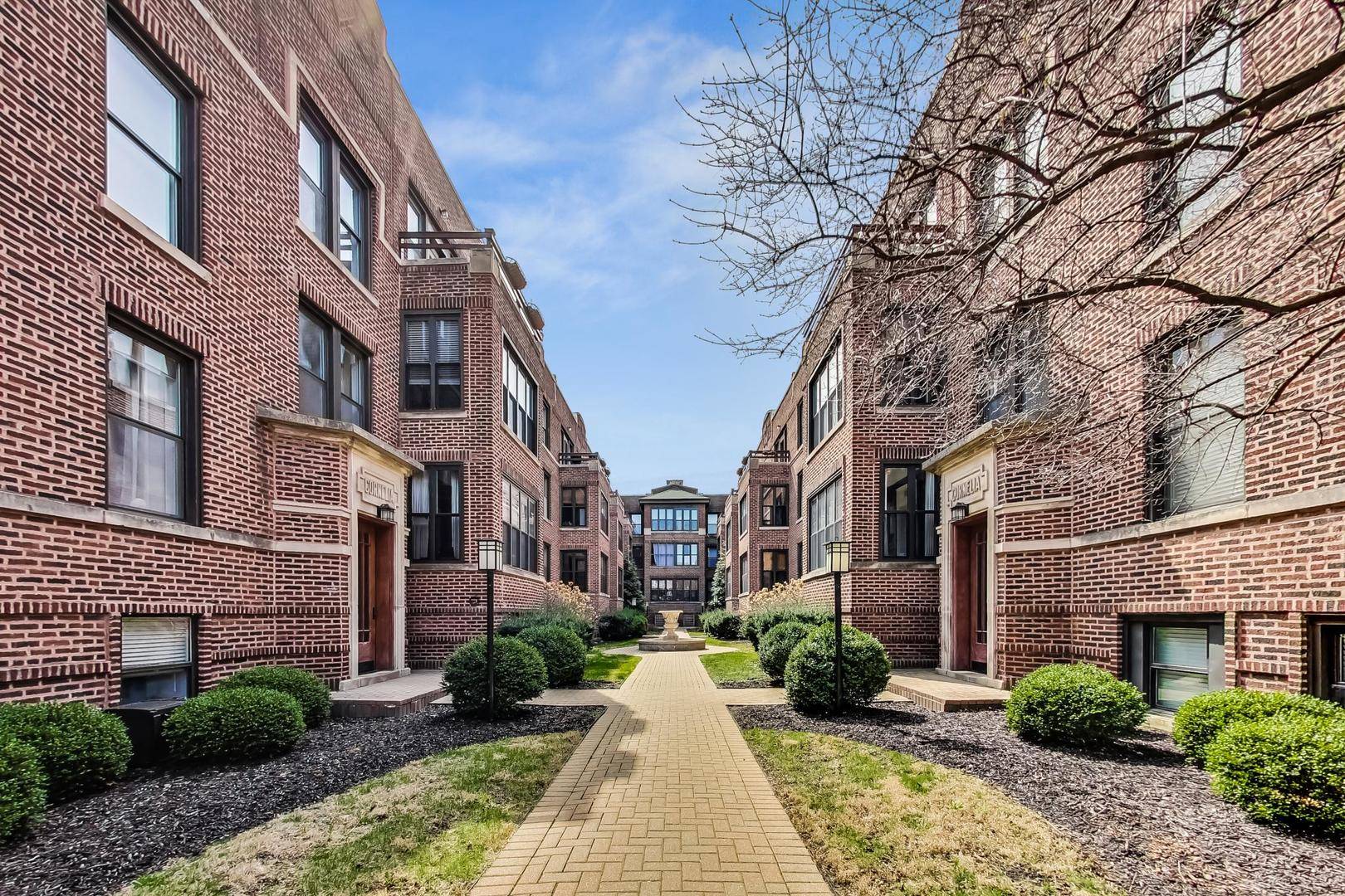 747 W Cornelia AVE #N1, Chicago, IL 60657