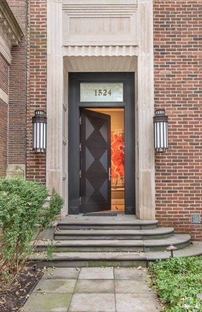1524 N Astor ST, Chicago, IL 60610