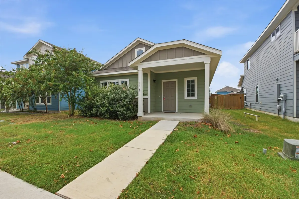 1121 Esplanade PKWY, San Marcos, TX 78666
