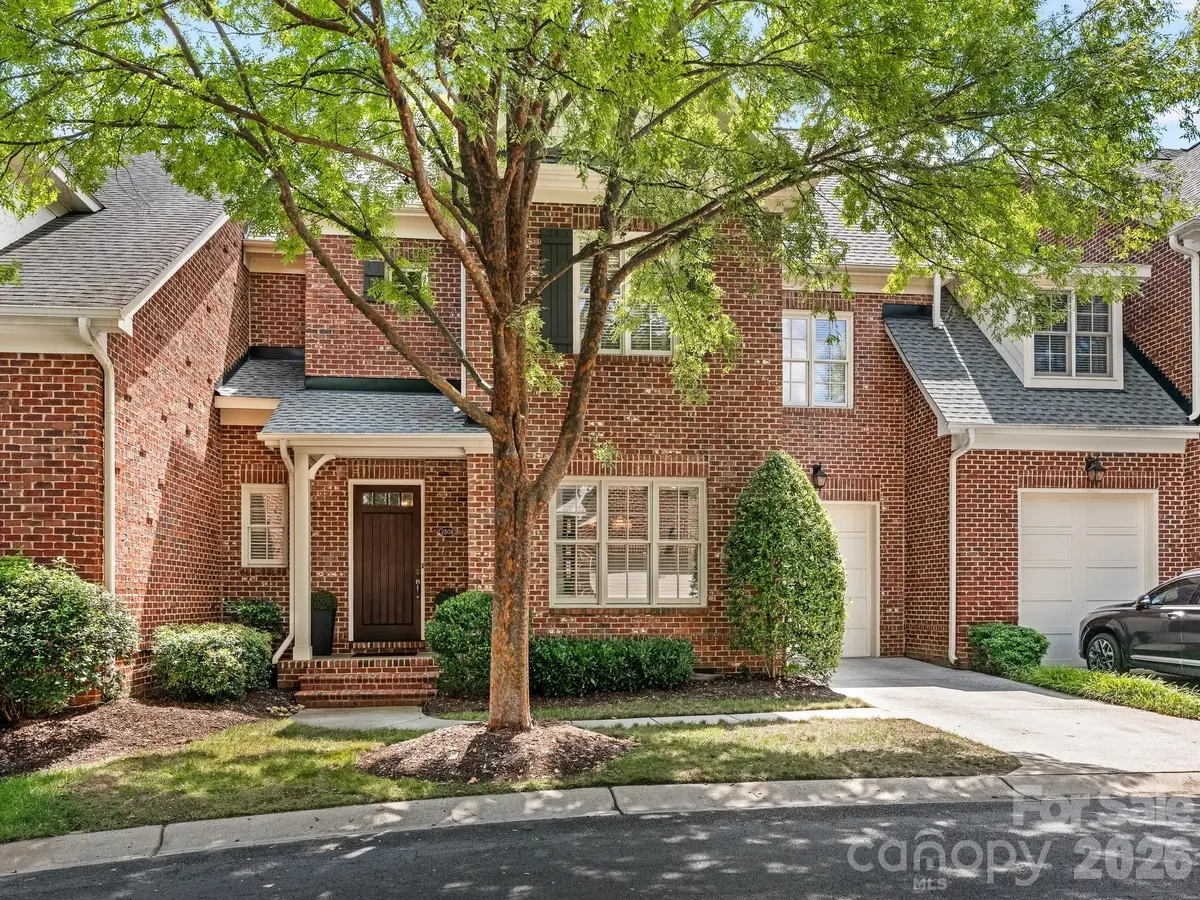 2808 Gablestone WAY, Charlotte, NC 28207