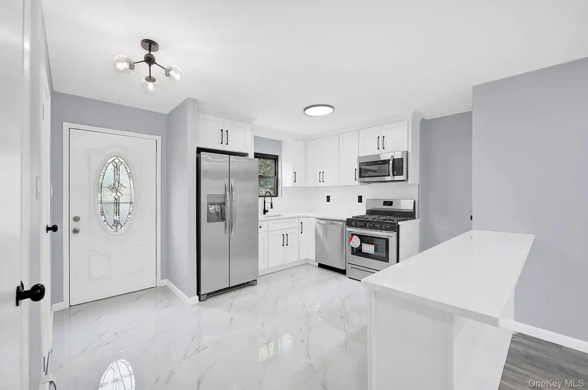 326 Berriman ST, Brooklyn, NY 11208