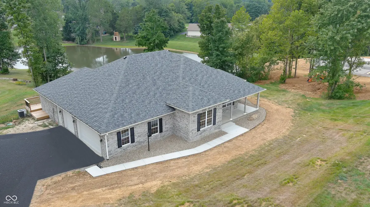1245 E Easy ST, North Vernon, IN 47265