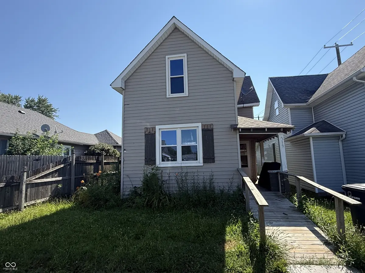 119 N 10th ST, Elwood, IN 46036