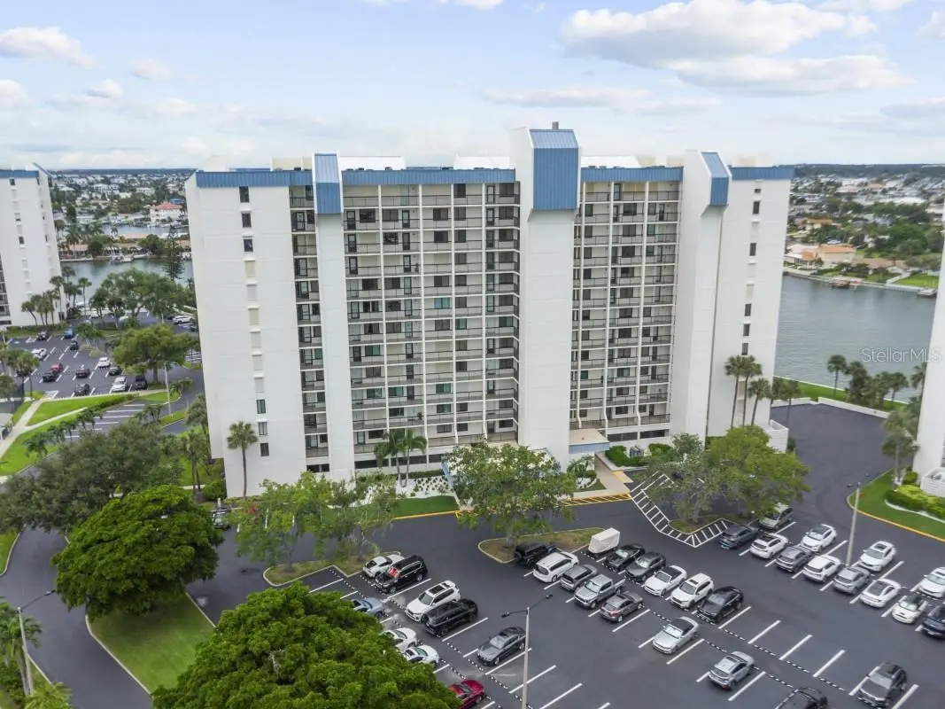 9425 BLIND PASS RD #1207, St Petersburg, FL 33706