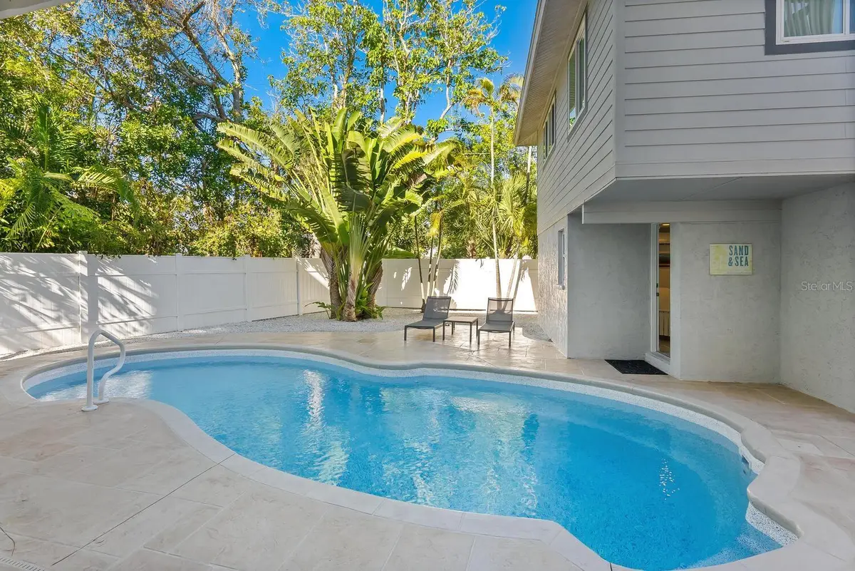 651 AVENIDA DEL NORTE, Sarasota, FL 34242