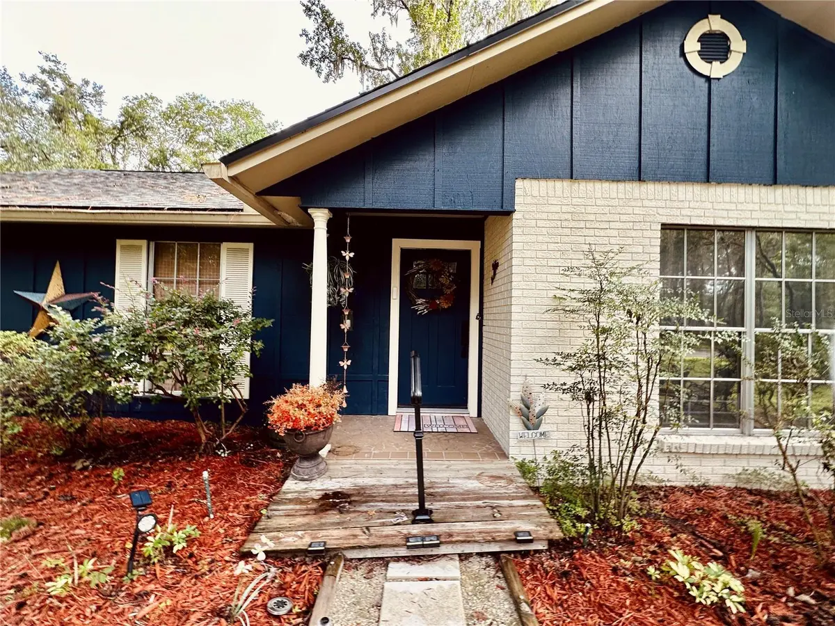 8614 SW 1ST AVE, Gainesville, FL 32607