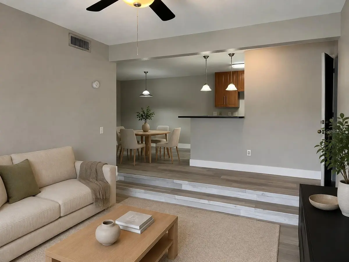 155 N PEARL LAKE CSWY #104, Altamonte Springs, FL 32714