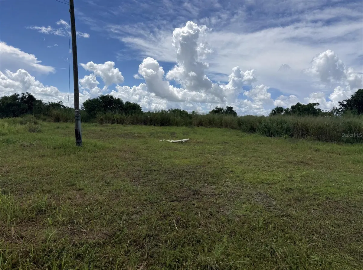 820 STEPHENS RD, Ruskin, FL 33570