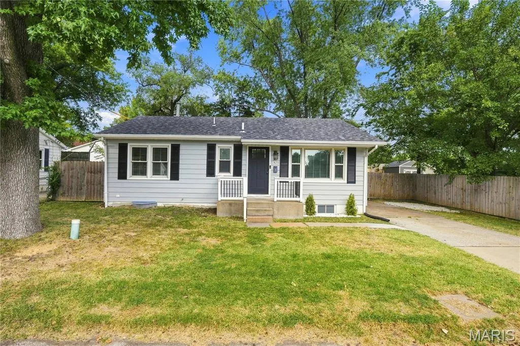 1620 Dale AVE, St Charles, MO 63301