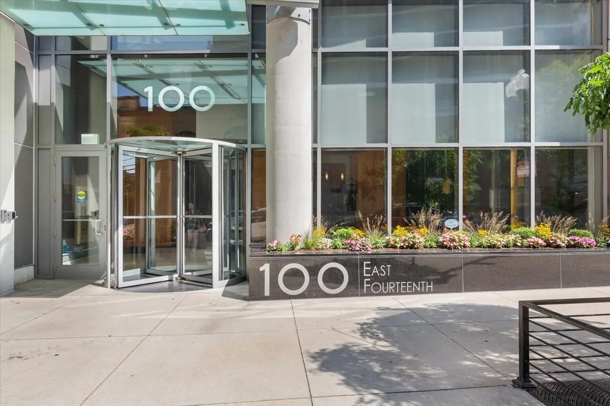 100 E 14th ST #2204, Chicago, IL 60605