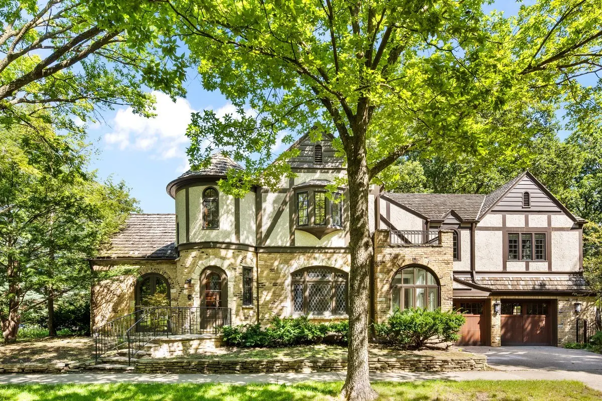 Address not disclosed, Evanston, IL 60201