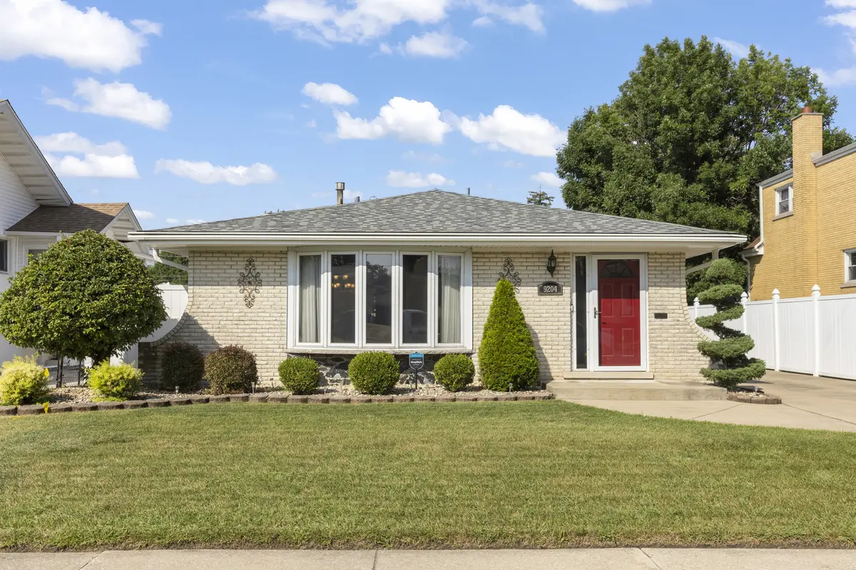 9204 Parkside AVE, Oak Lawn, IL 60453