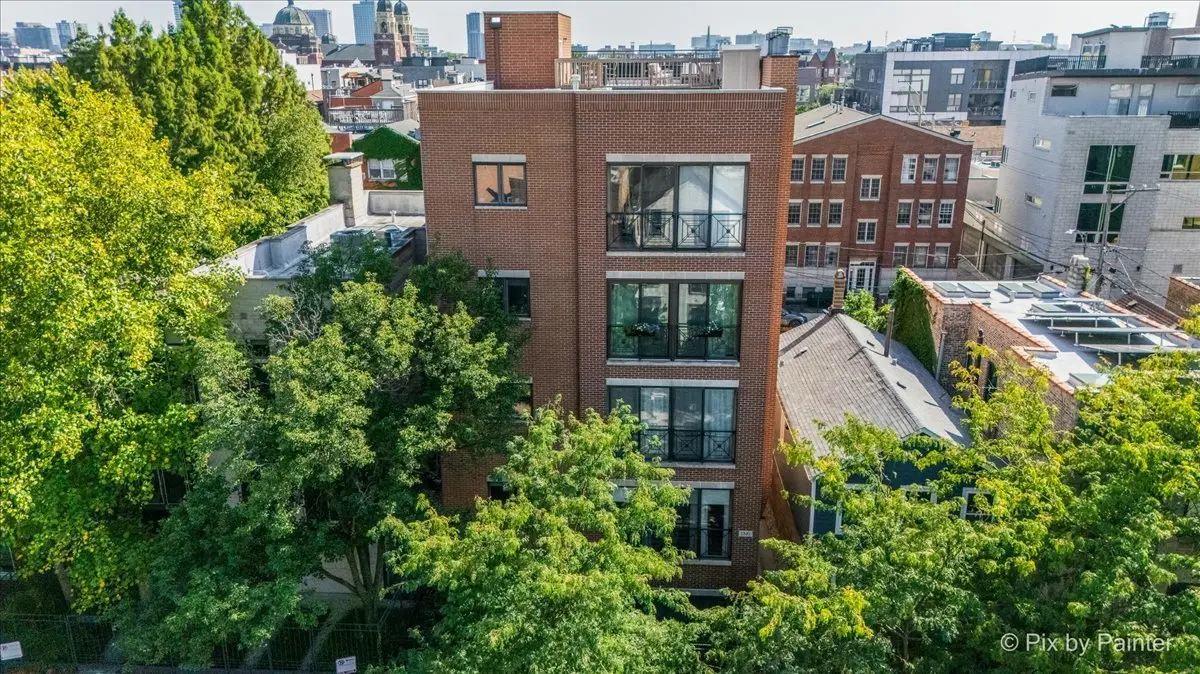 1541 W CHESTNUT ST #4, Chicago, IL 60642