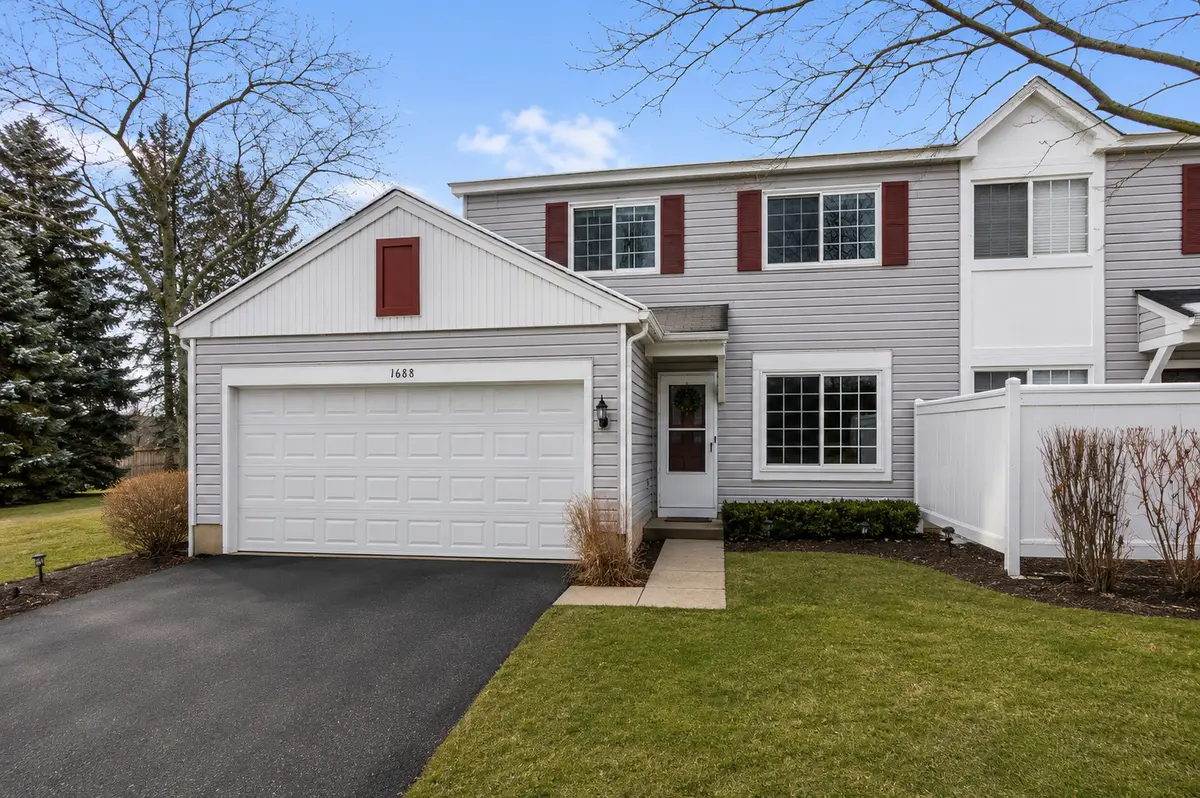 1688 Normantown RD, Naperville, IL 60564