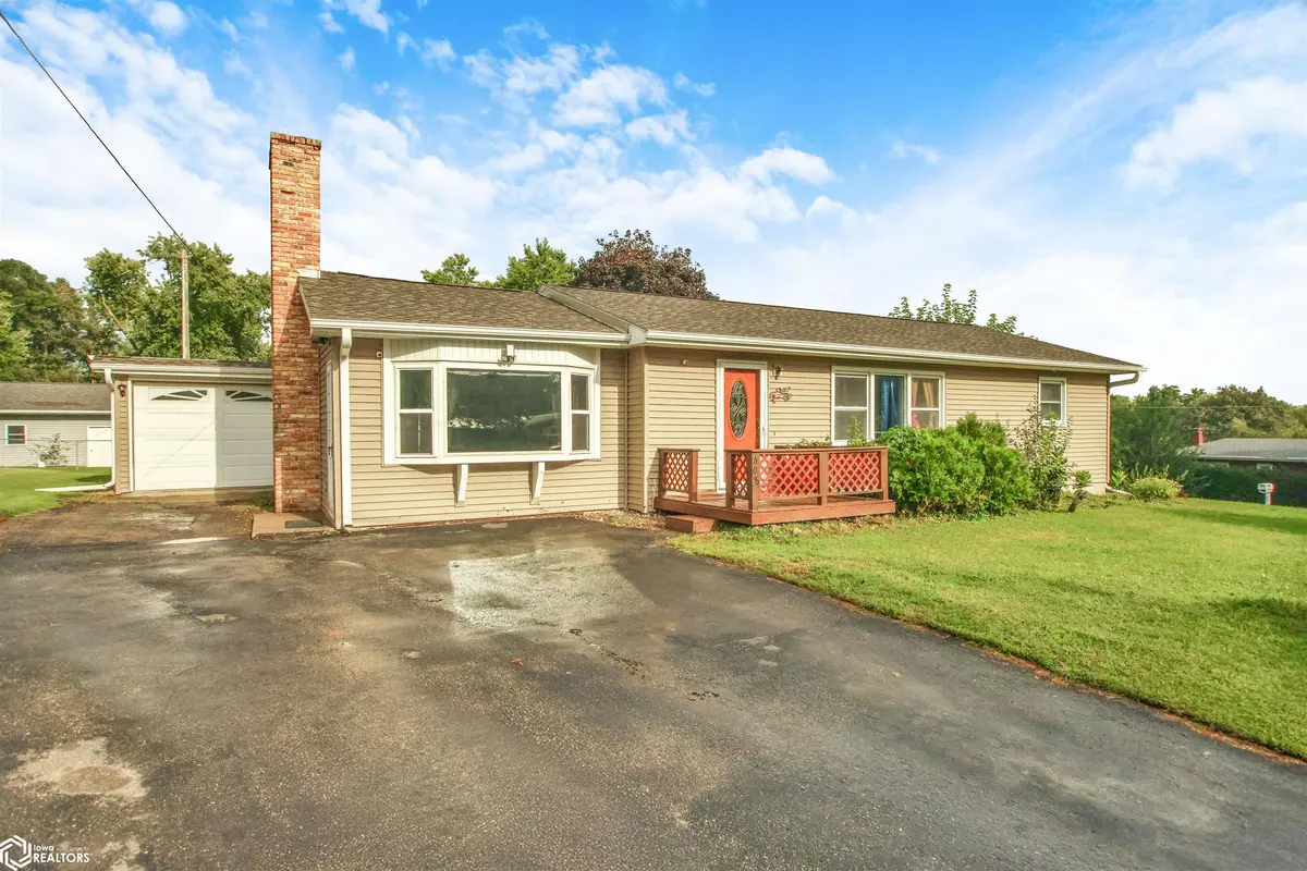 608 S 12Th ST, Marshalltown, IA 50158