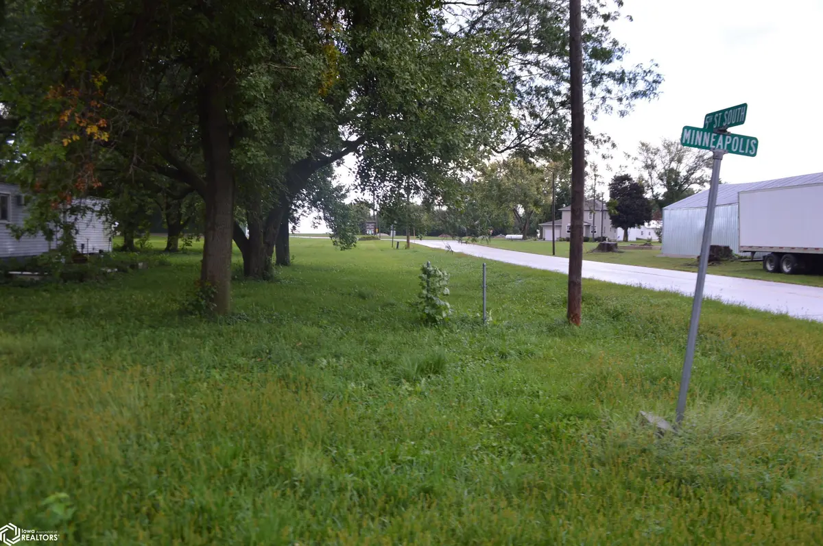 502 Minneapolis ST, Lu Verne, IA 50560