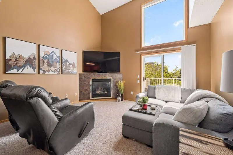 3867 Abercrombie LN, Stillwater, MN 55082