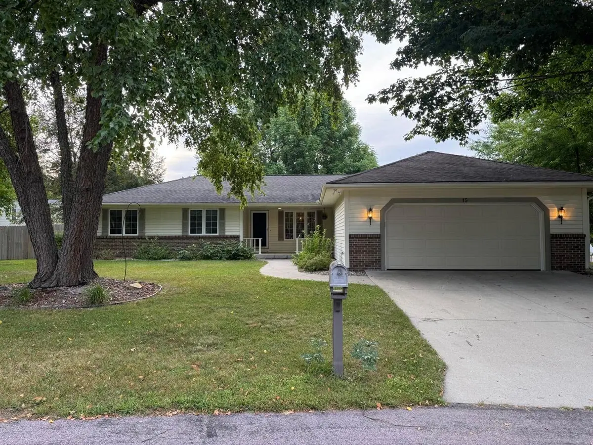 15 Caroletta CT, Mankato, MN 56001
