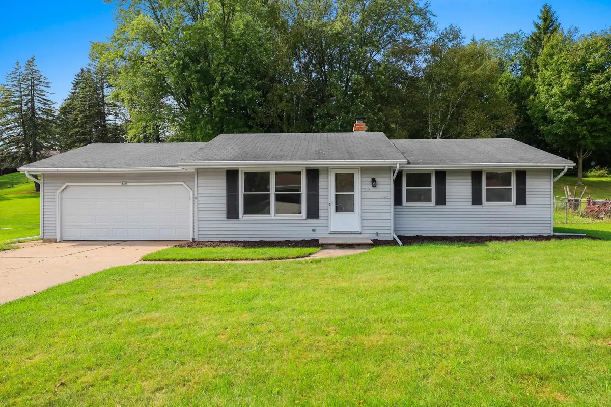 827 HILLCREST HTS, Green Bay, WI 54313