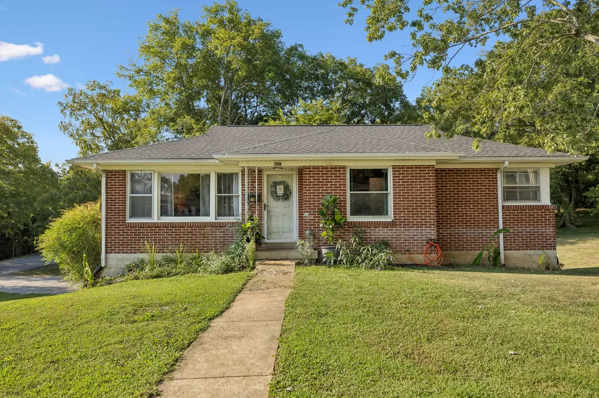 440 8th Ave #S, Lewisburg, TN 37091