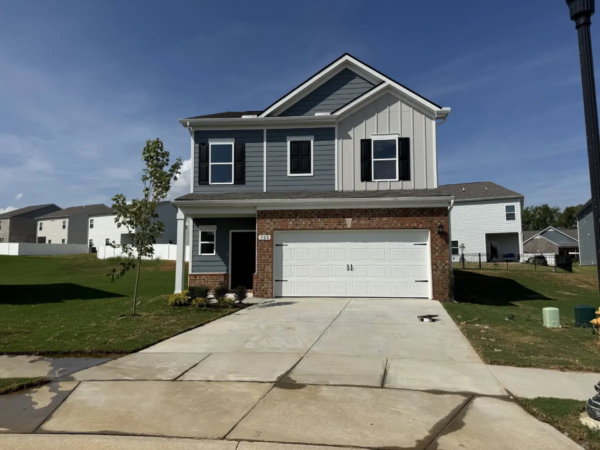 508 Coffee Ct, Gallatin, TN 37066