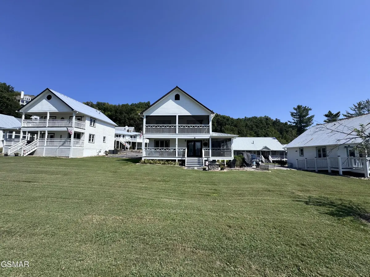 424 Country Path Way, Sevierville, TN 37862