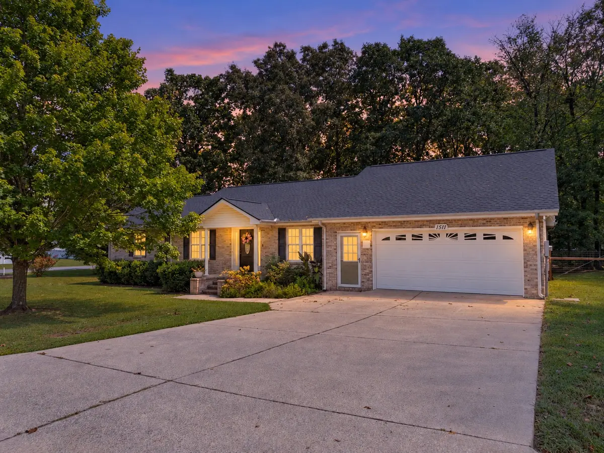 1511 5th Ave, Manchester, TN 37355