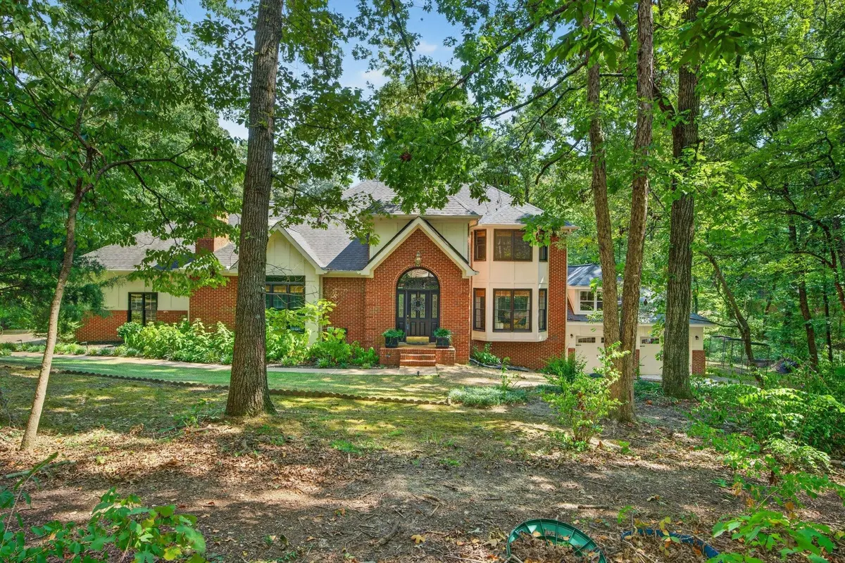 9030 Finney Point Drive, Ooltewah, TN 37363