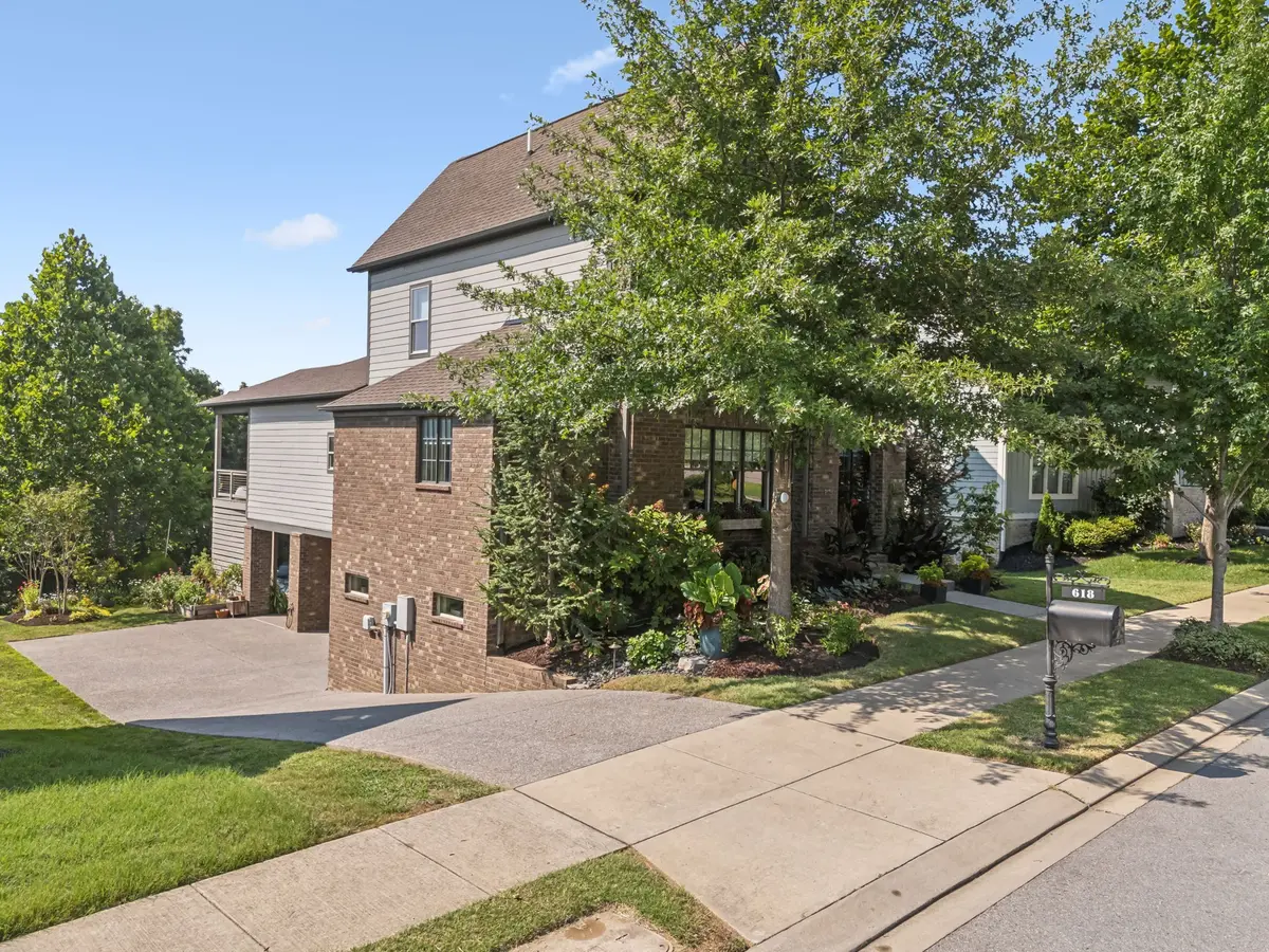 618 Finnhorse Ln, Franklin, TN 37064
