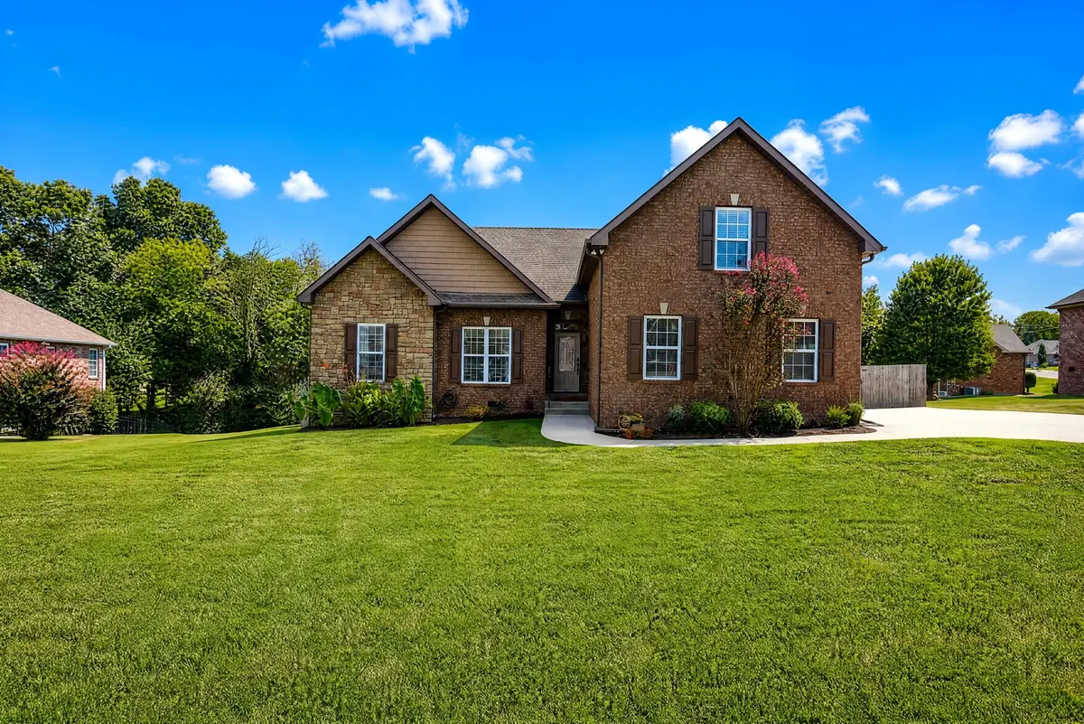 3007 Hollowfield Ln, Greenbrier, TN 37073