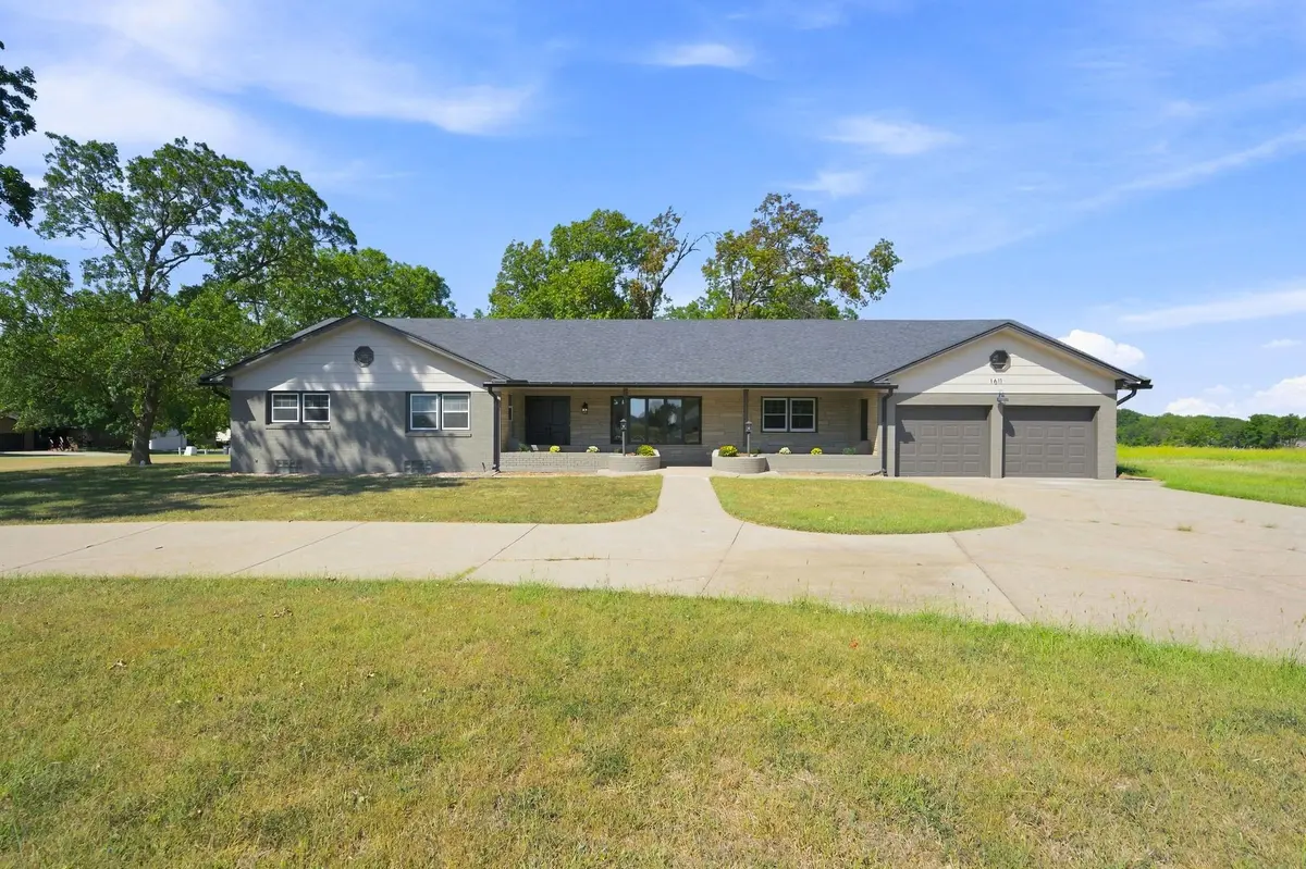1611 N Rock, Mulvane, KS 67110