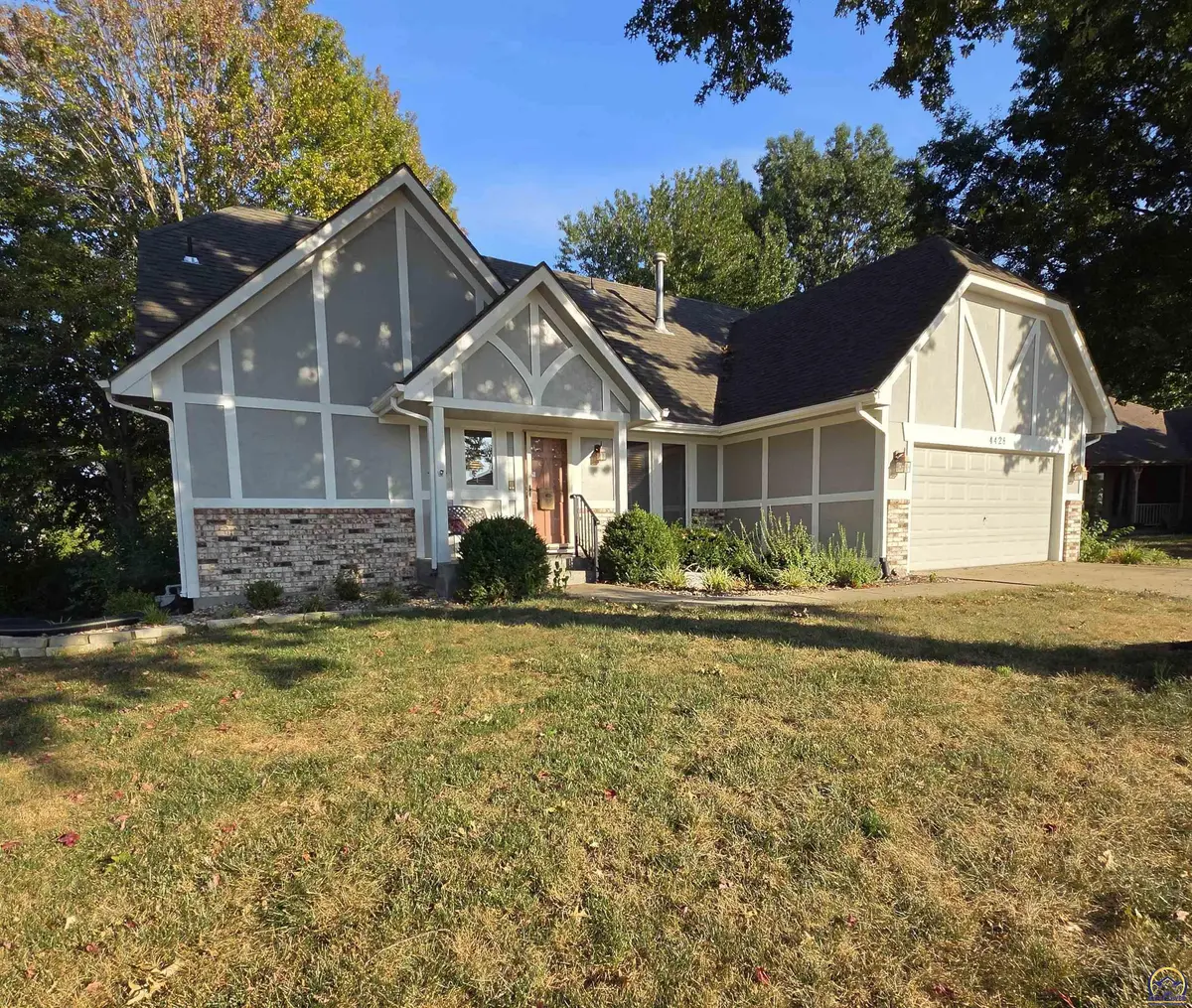 4428 SW Colly Creek DR, Topeka, KS 66610