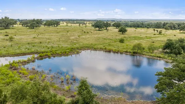 1318 Klett Ranch RD, Johnson City, TX 78636