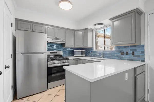 204 Northwest DR #A, Round Rock, TX 78664